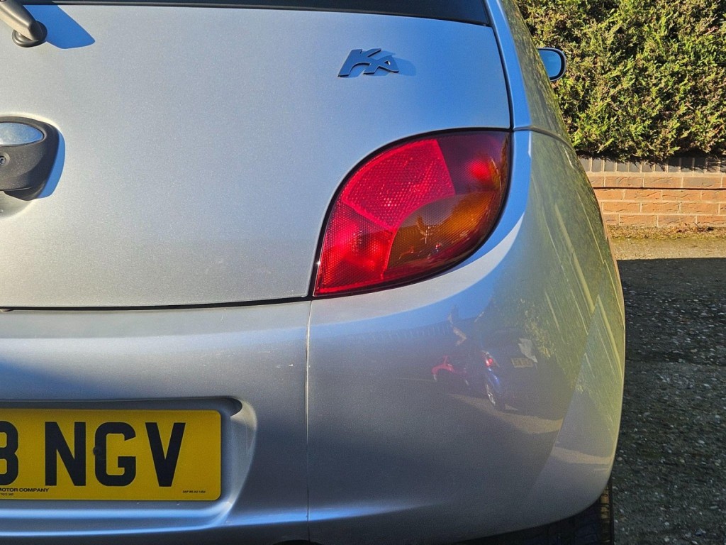 FORD KA