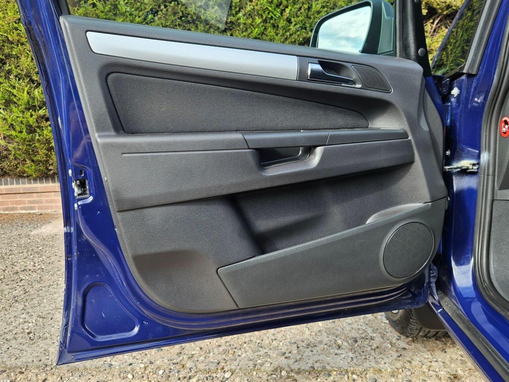 VAUXHALL ZAFIRA