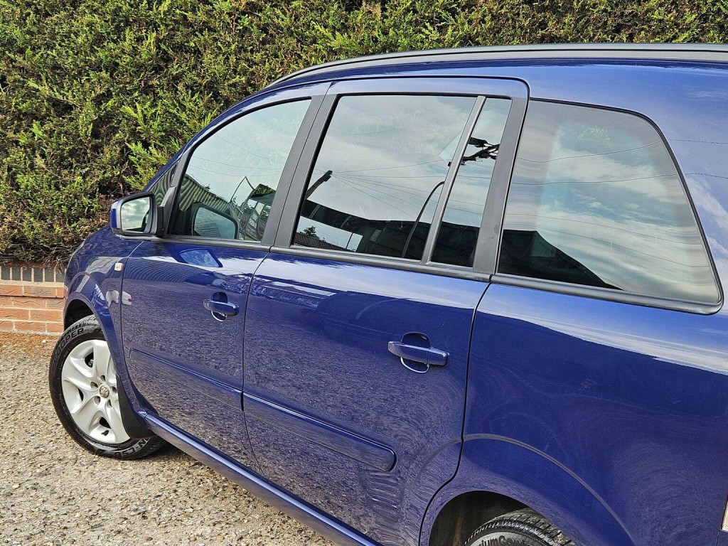 VAUXHALL ZAFIRA