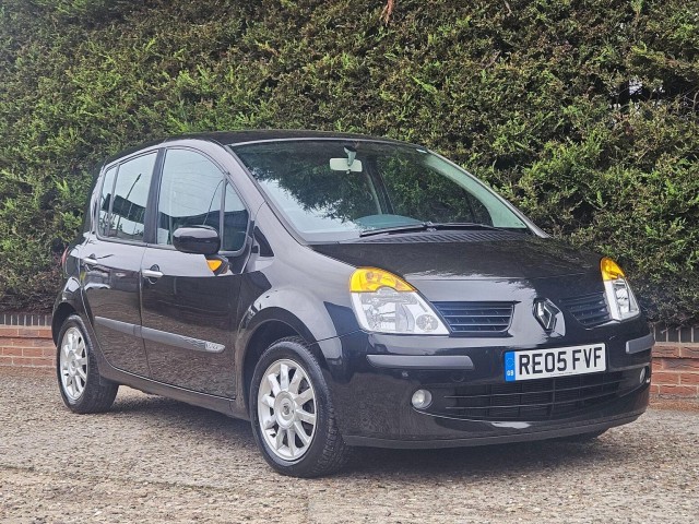 RENAULT MODUS 1.6 16v Dynamique 5dr