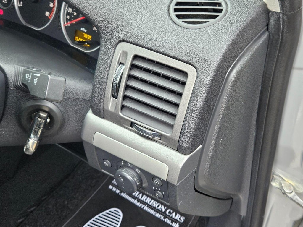 VAUXHALL VECTRA