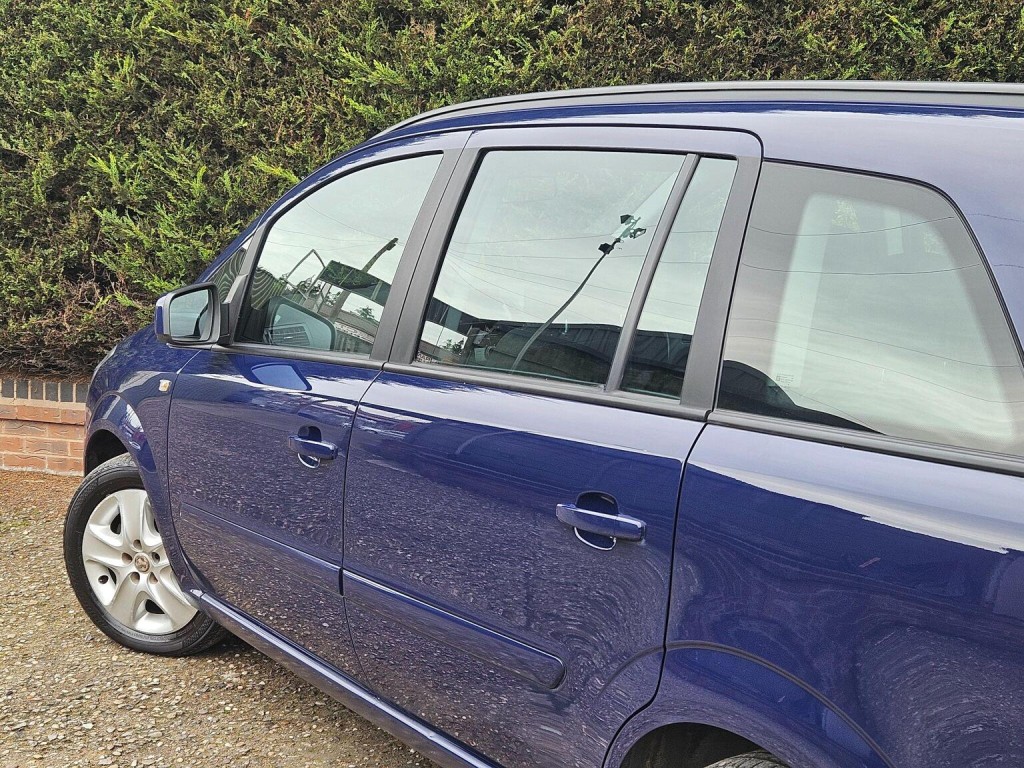 VAUXHALL ZAFIRA