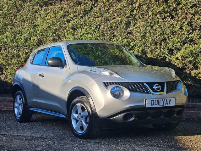 NISSAN JUKE 1.6 Visia Euro 5 5dr