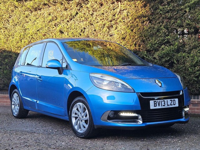 RENAULT SCENIC 1.6 VVT Dynamique TomTom Euro 5 5dr