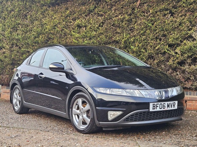 HONDA CIVIC 1.8 i-VTEC ES 5dr