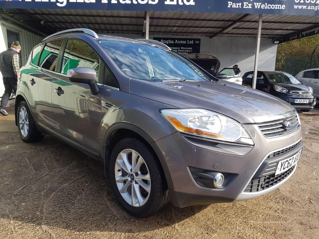 FORD KUGA 2.0 TDCi Zetec 2WD Euro 5 5dr