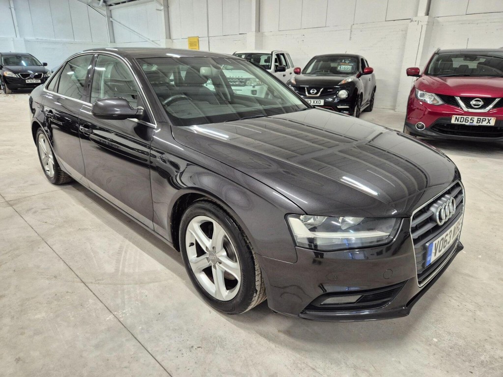 AUDI A4 2.0 TDI SE Technik Euro 5 (s/s) 4dr