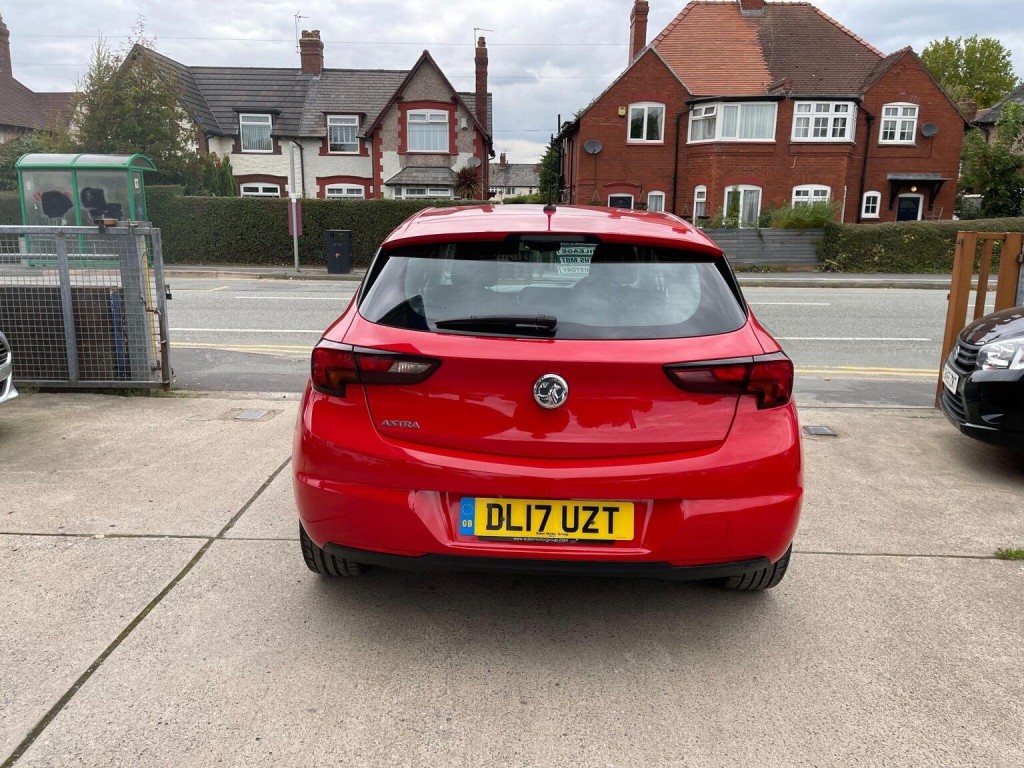 VAUXHALL ASTRA