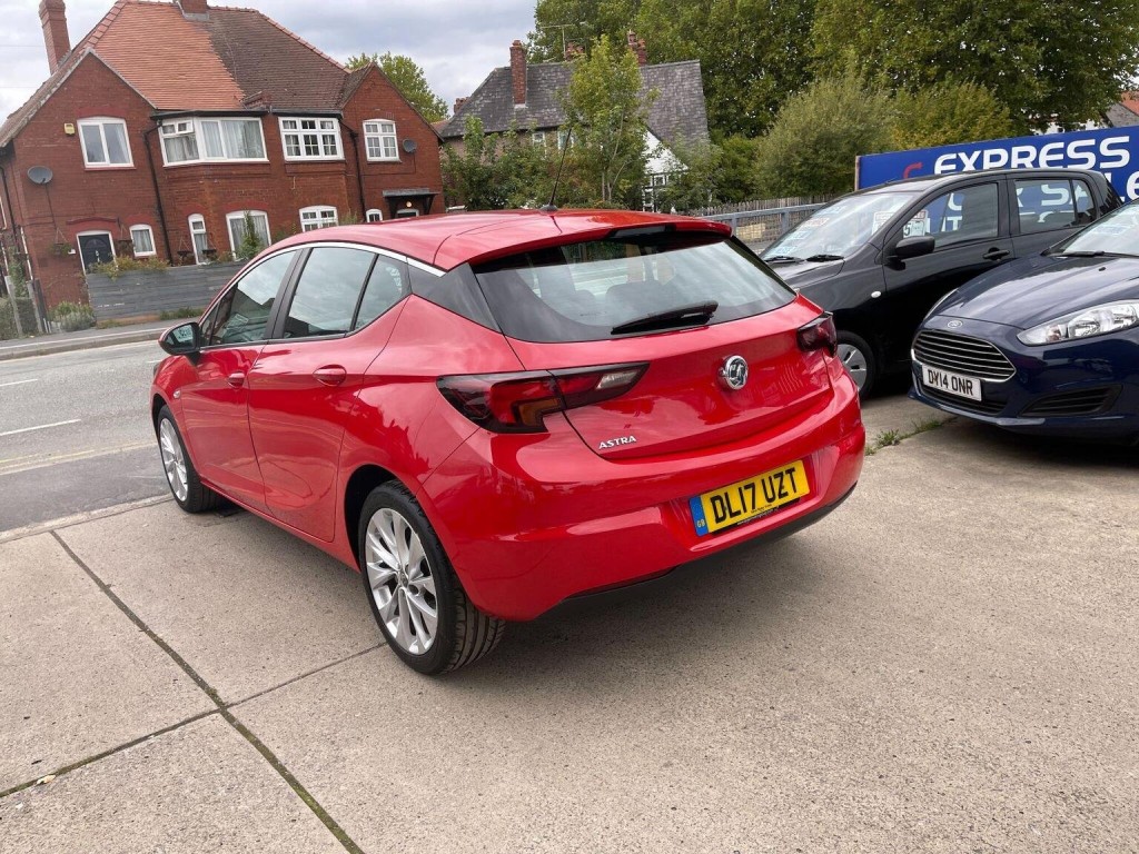 VAUXHALL ASTRA