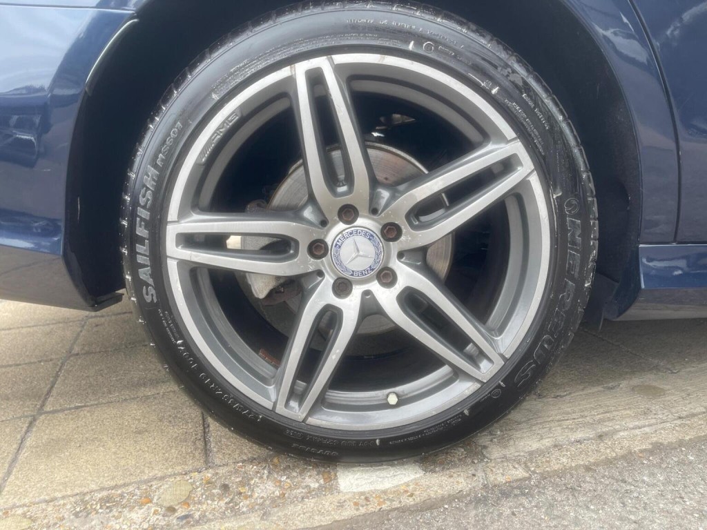 MERCEDES-BENZ E CLASS