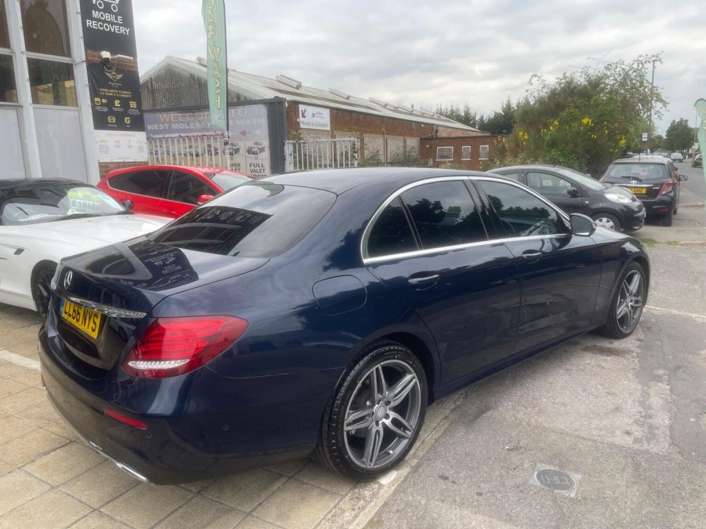 MERCEDES-BENZ E CLASS