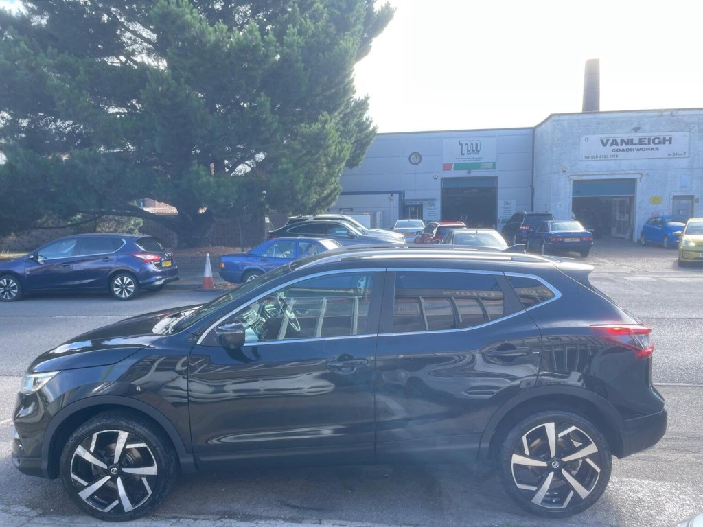 NISSAN QASHQAI