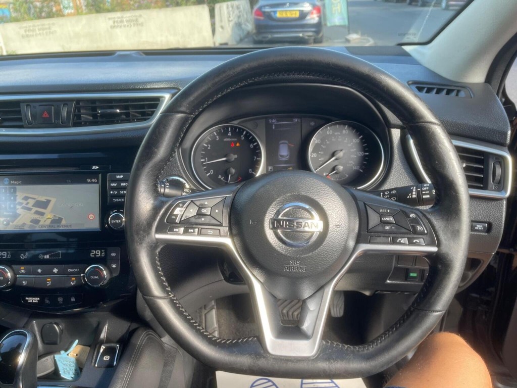 NISSAN QASHQAI