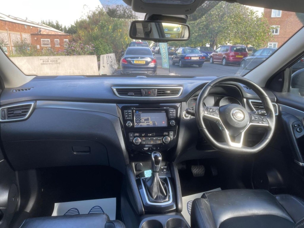 NISSAN QASHQAI