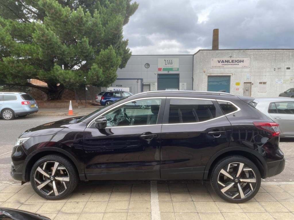 NISSAN QASHQAI