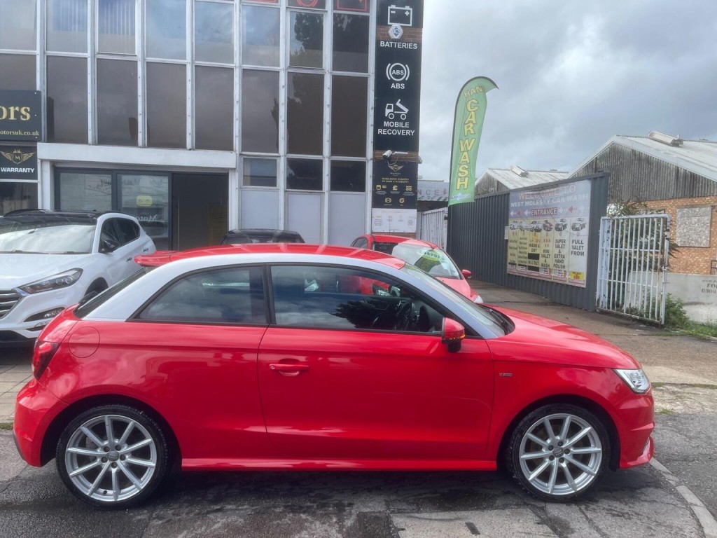 AUDI A1