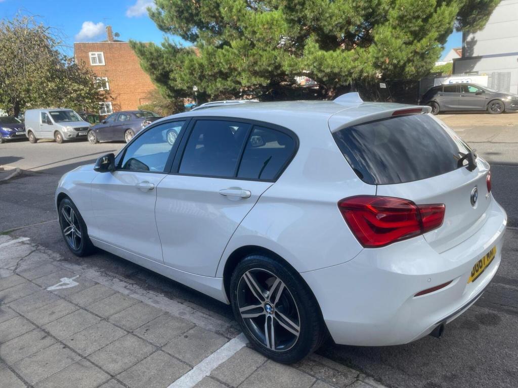 BMW 1 SERIES