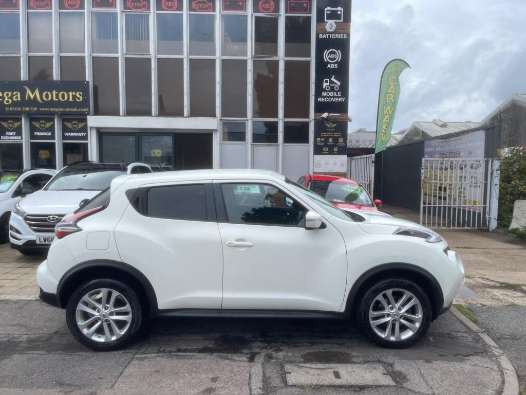 NISSAN JUKE