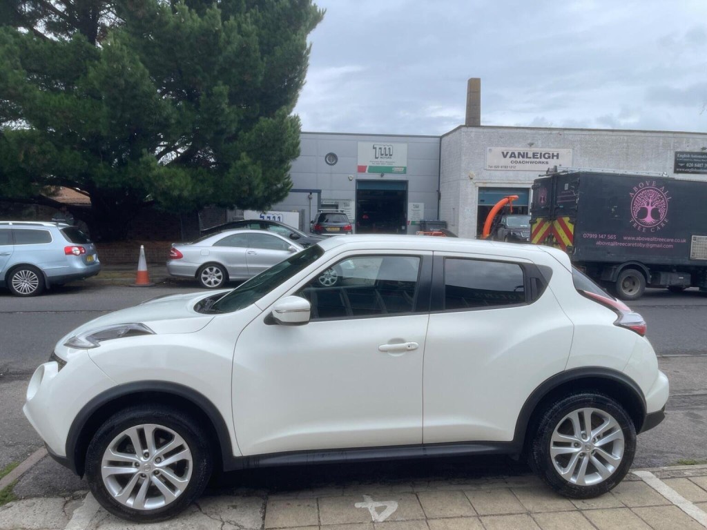 NISSAN JUKE