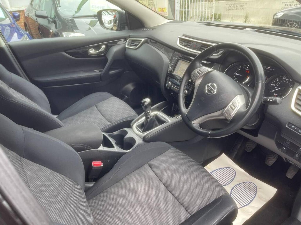NISSAN QASHQAI