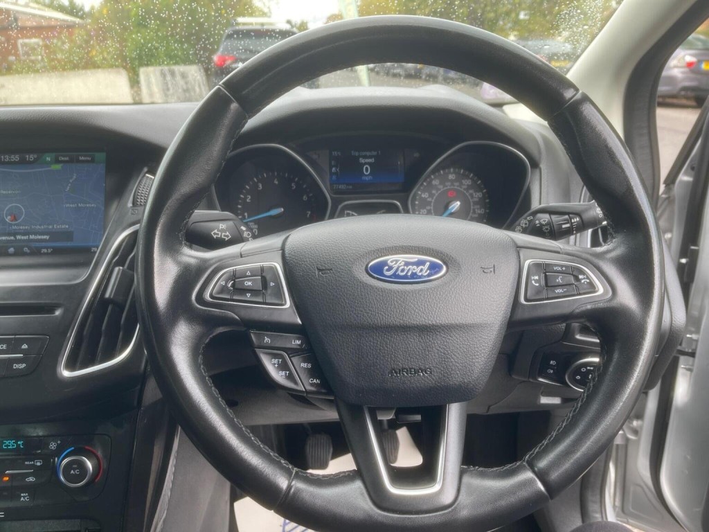 FORD FOCUS