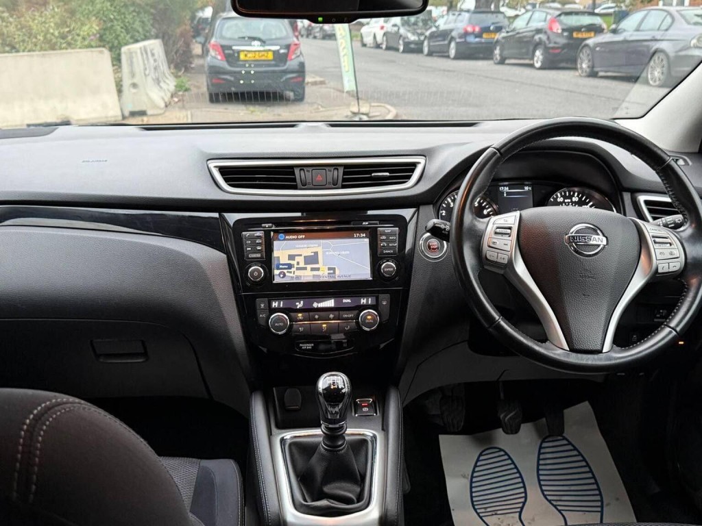 NISSAN QASHQAI