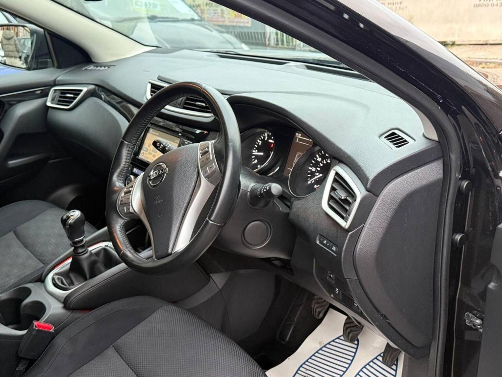 NISSAN QASHQAI