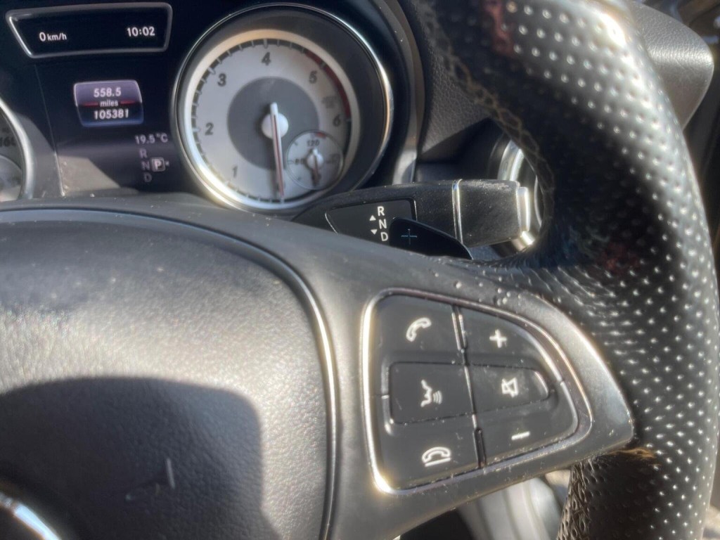 MERCEDES-BENZ GLA CLASS