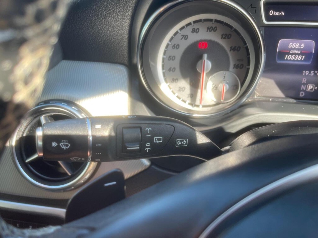 MERCEDES-BENZ GLA CLASS