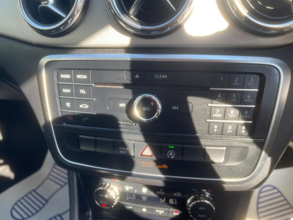 MERCEDES-BENZ GLA CLASS