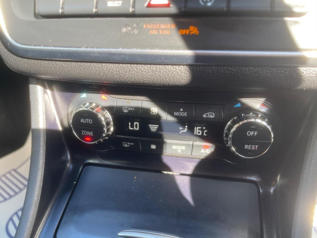 MERCEDES-BENZ GLA CLASS