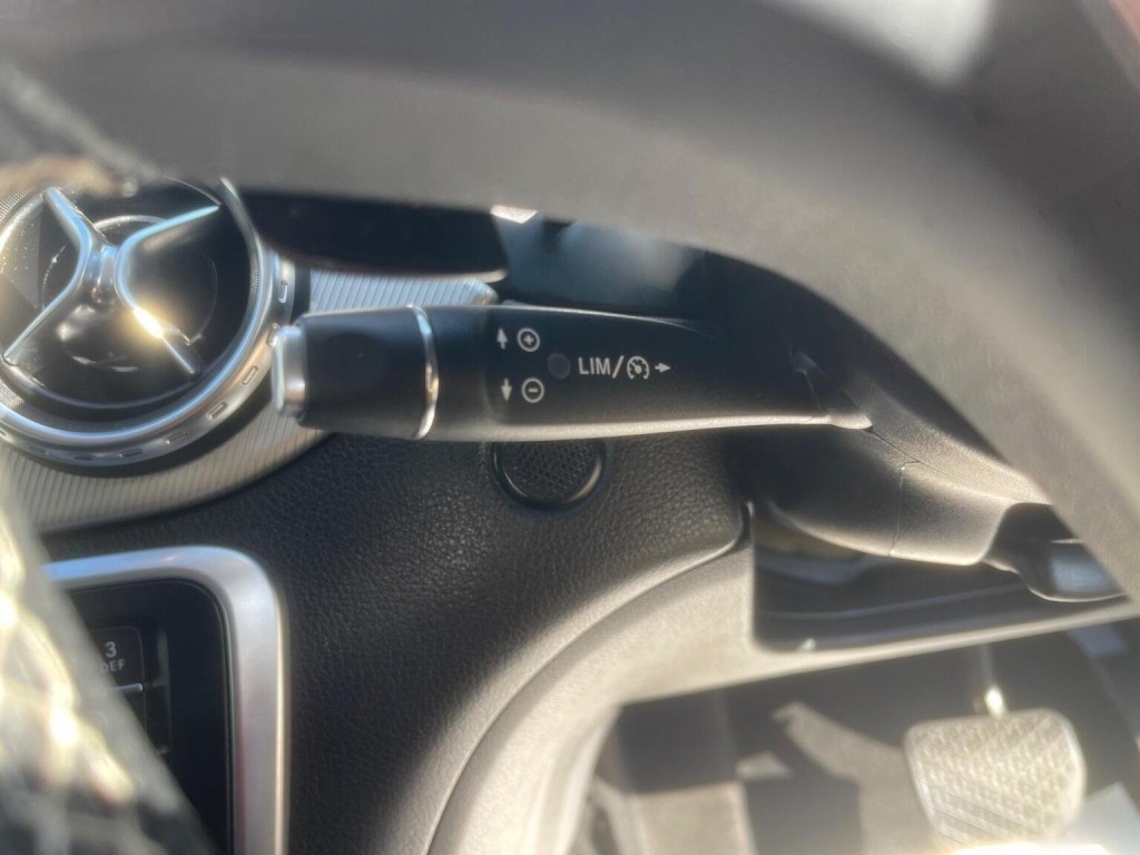 MERCEDES-BENZ GLA CLASS