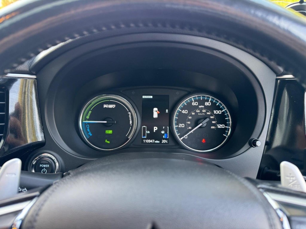 MITSUBISHI OUTLANDER