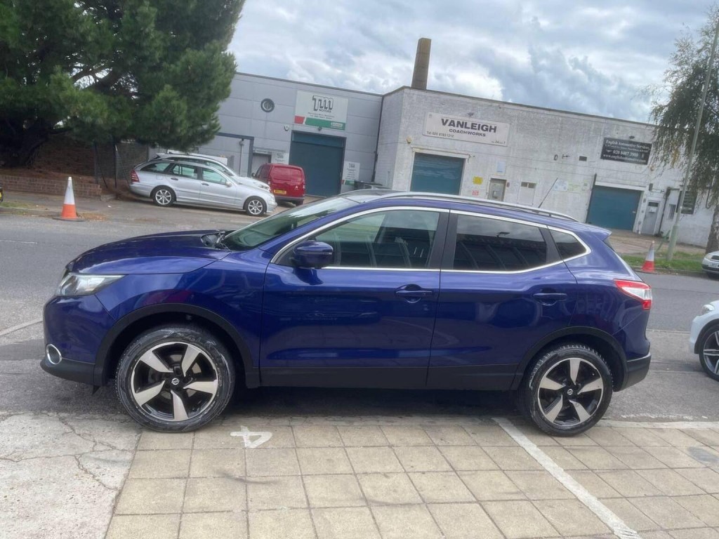 NISSAN QASHQAI