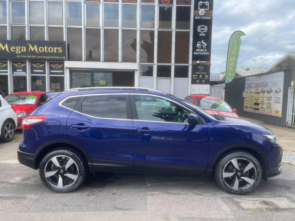 NISSAN QASHQAI