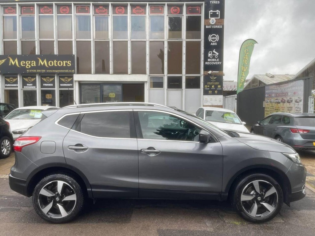NISSAN QASHQAI