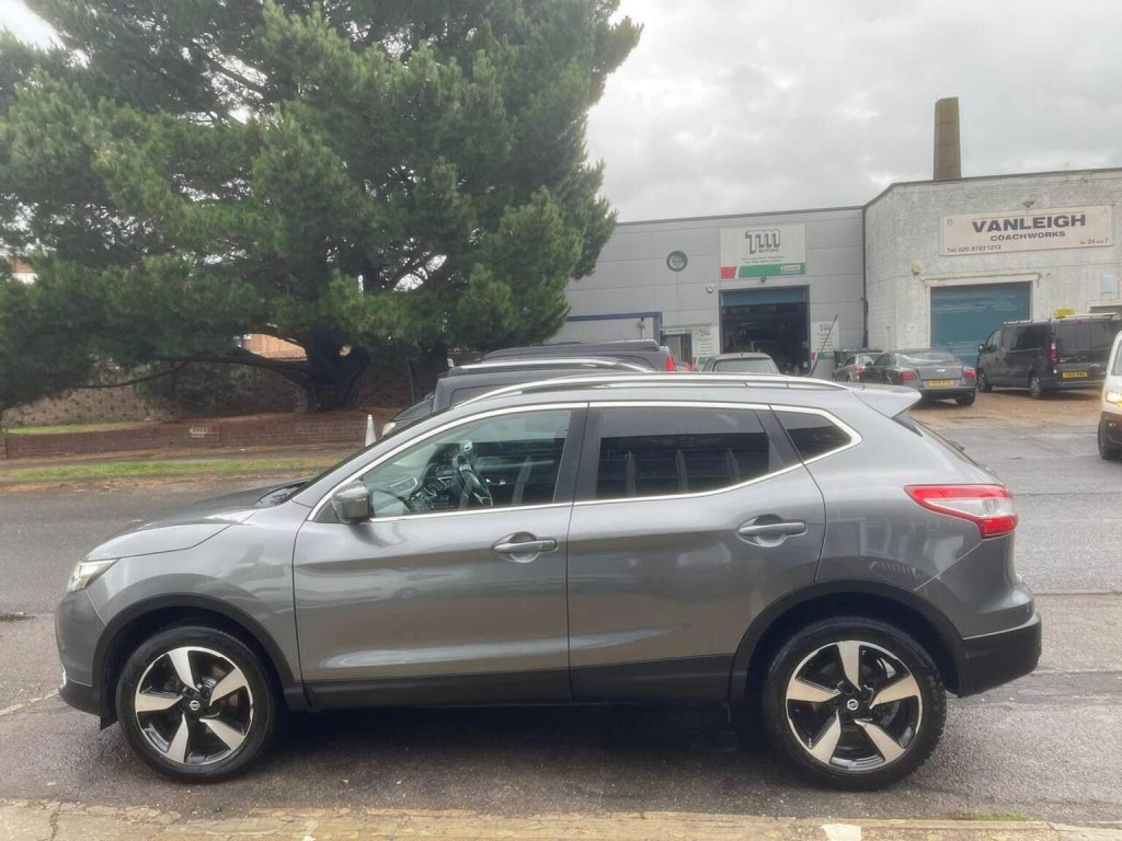 NISSAN QASHQAI