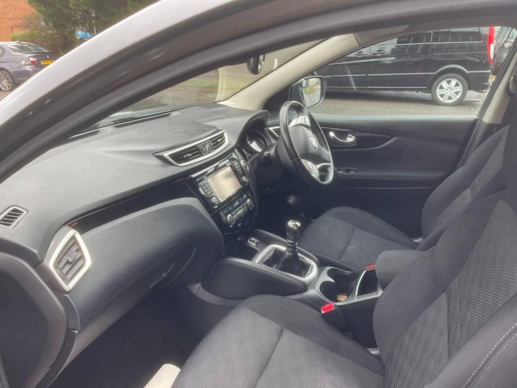 NISSAN QASHQAI