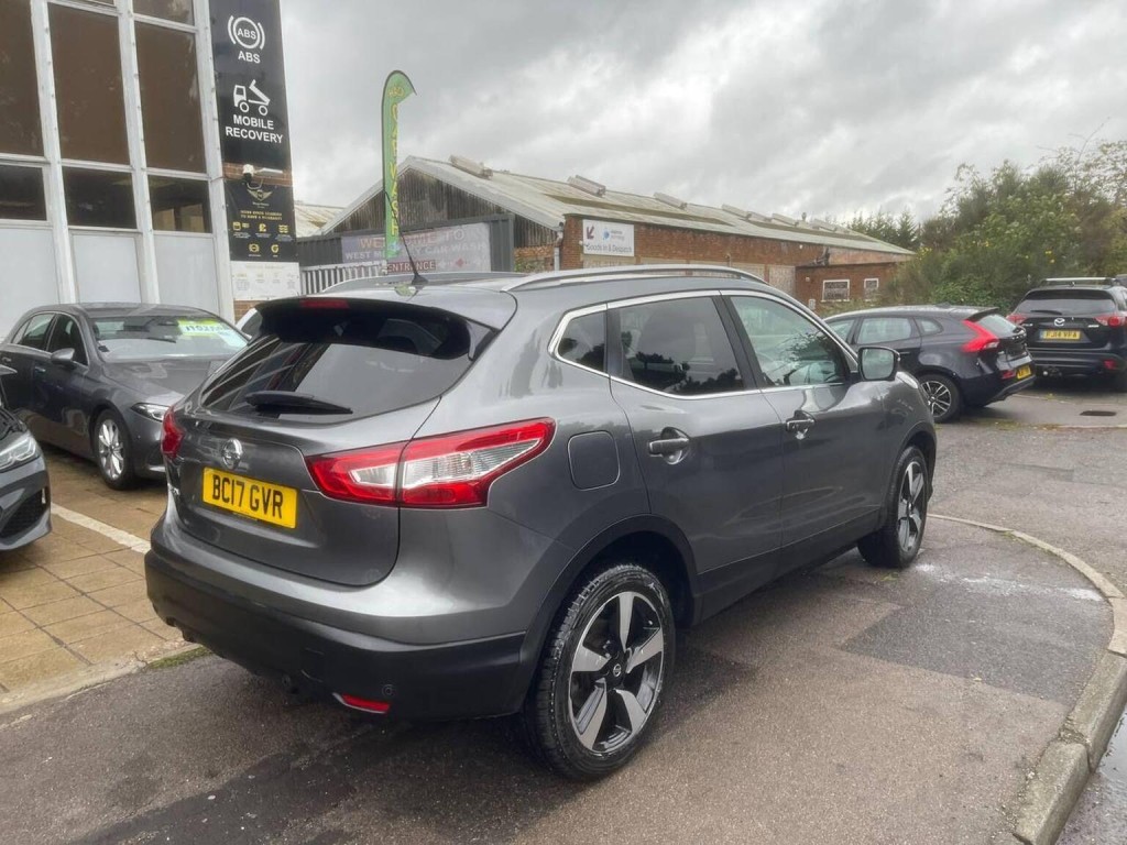 NISSAN QASHQAI