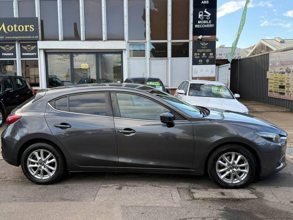 MAZDA MAZDA3