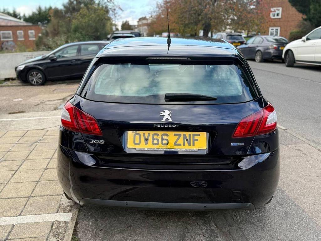PEUGEOT 308