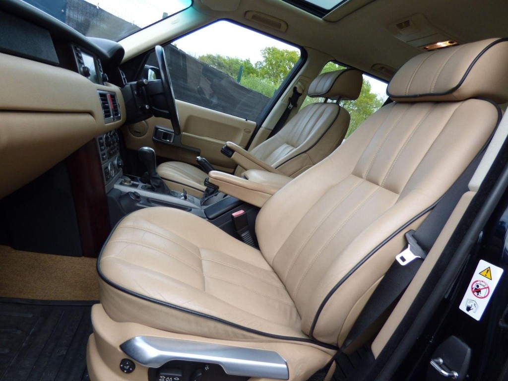 LAND ROVER RANGE ROVER