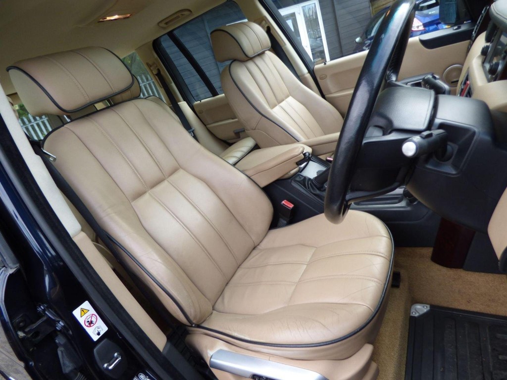 LAND ROVER RANGE ROVER