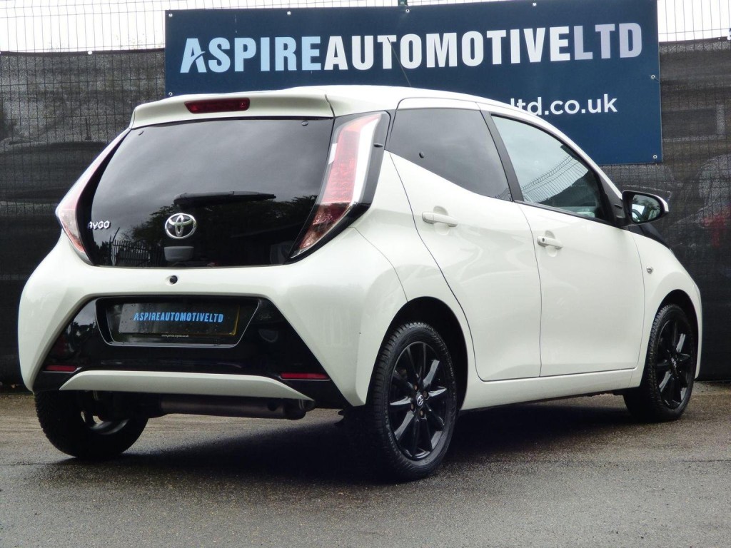 TOYOTA AYGO