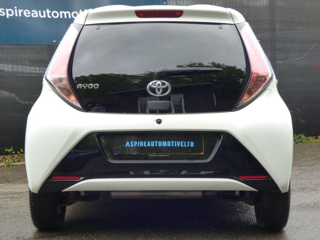 TOYOTA AYGO