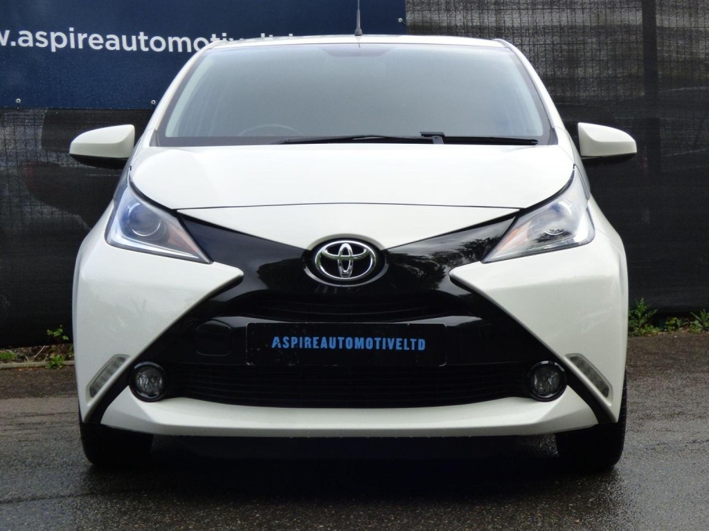 TOYOTA AYGO