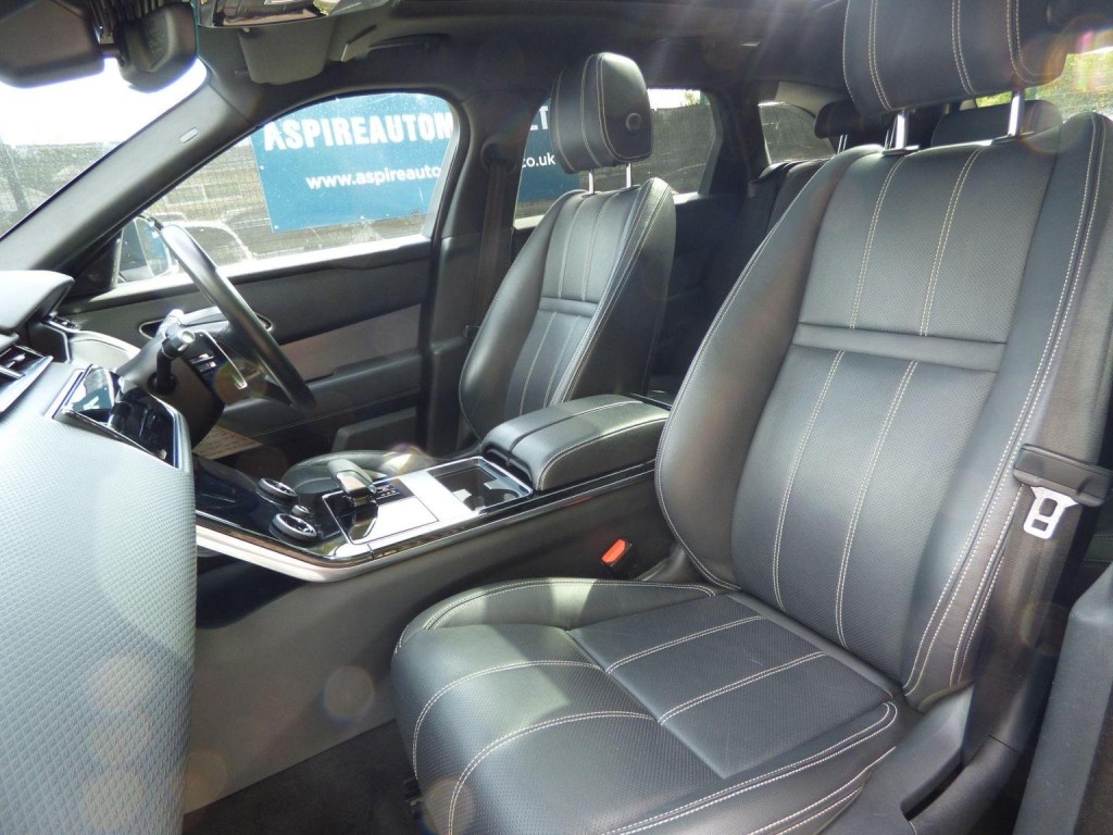 LAND ROVER RANGE ROVER VELAR