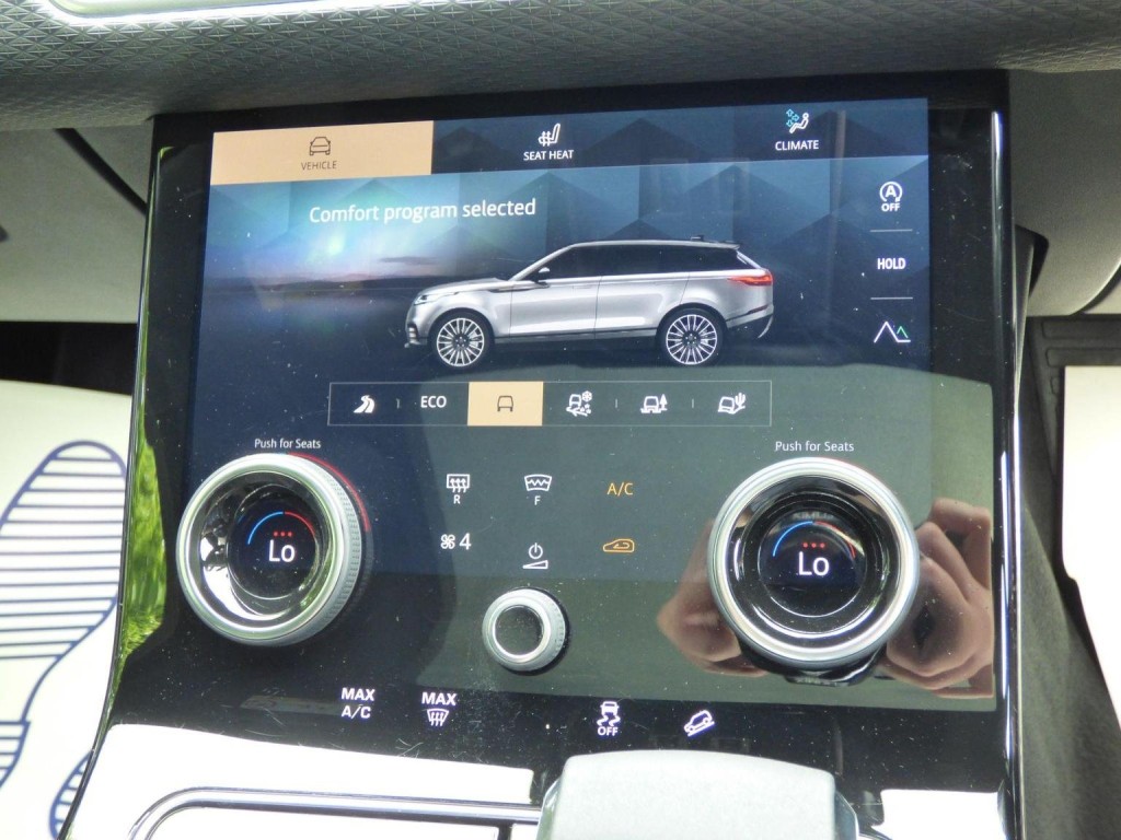 LAND ROVER RANGE ROVER VELAR