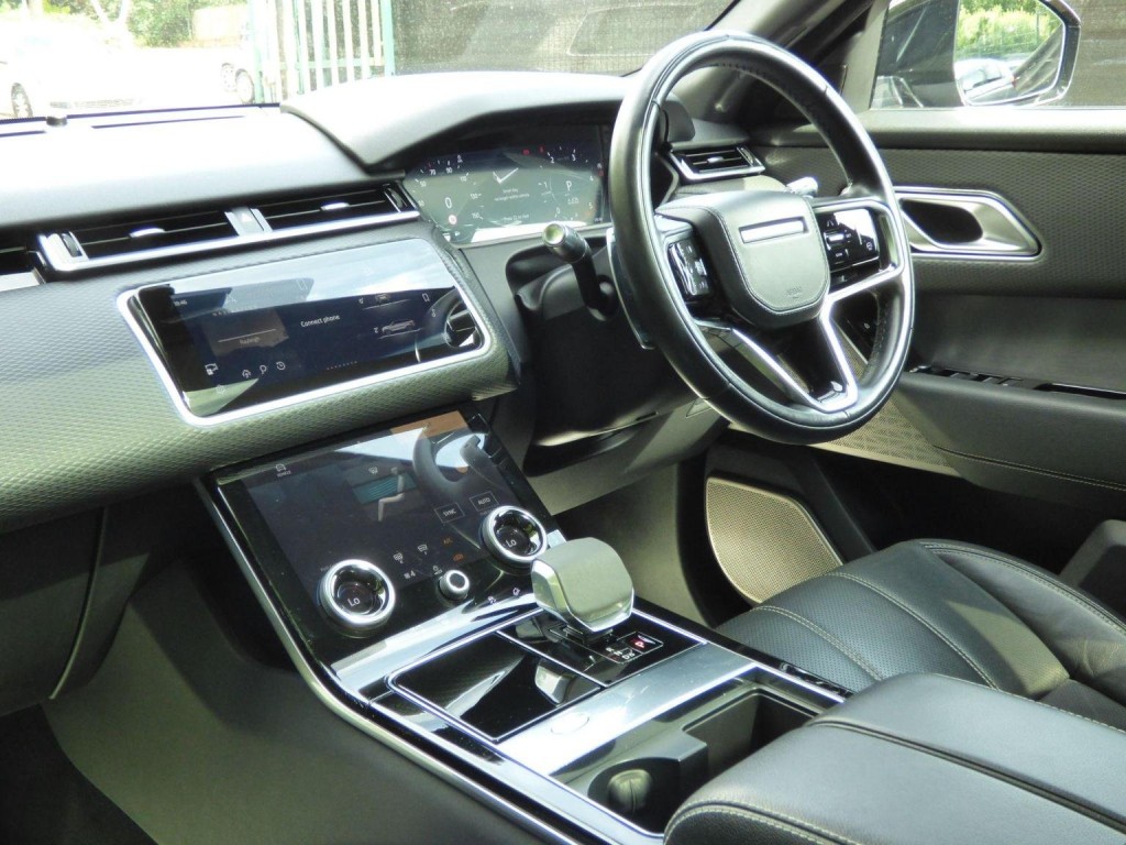 LAND ROVER RANGE ROVER VELAR