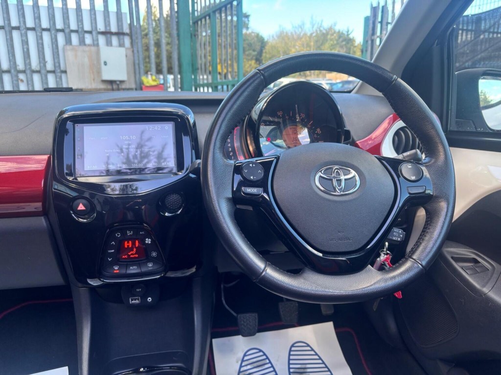 TOYOTA AYGO